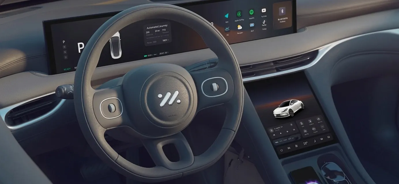 IM5 dashboard with 26.3-inch immersive screen