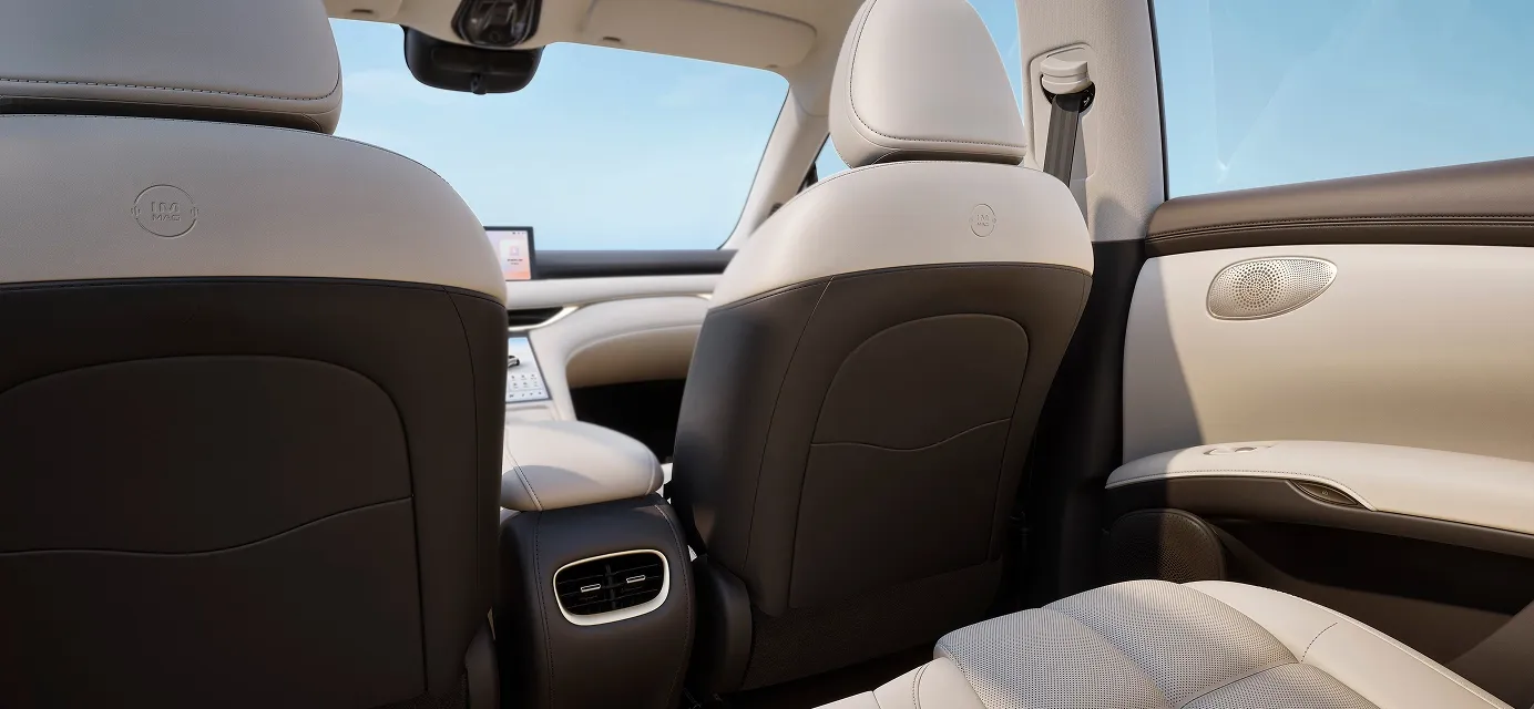 IM6 rear seats