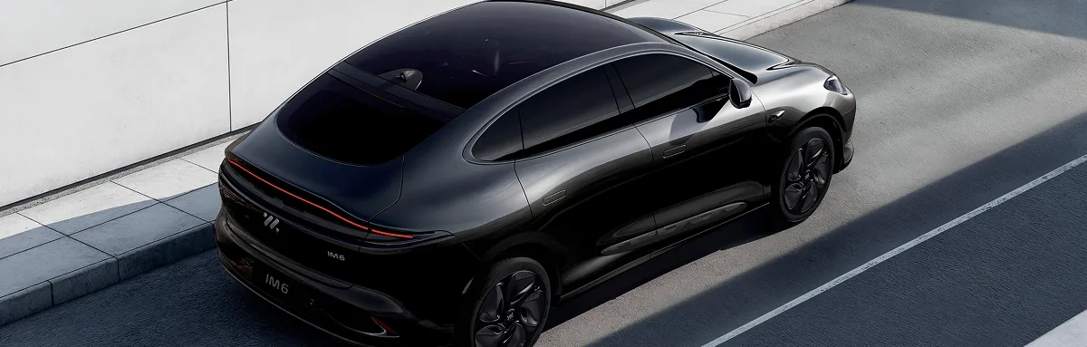 IM6 in Ares Black